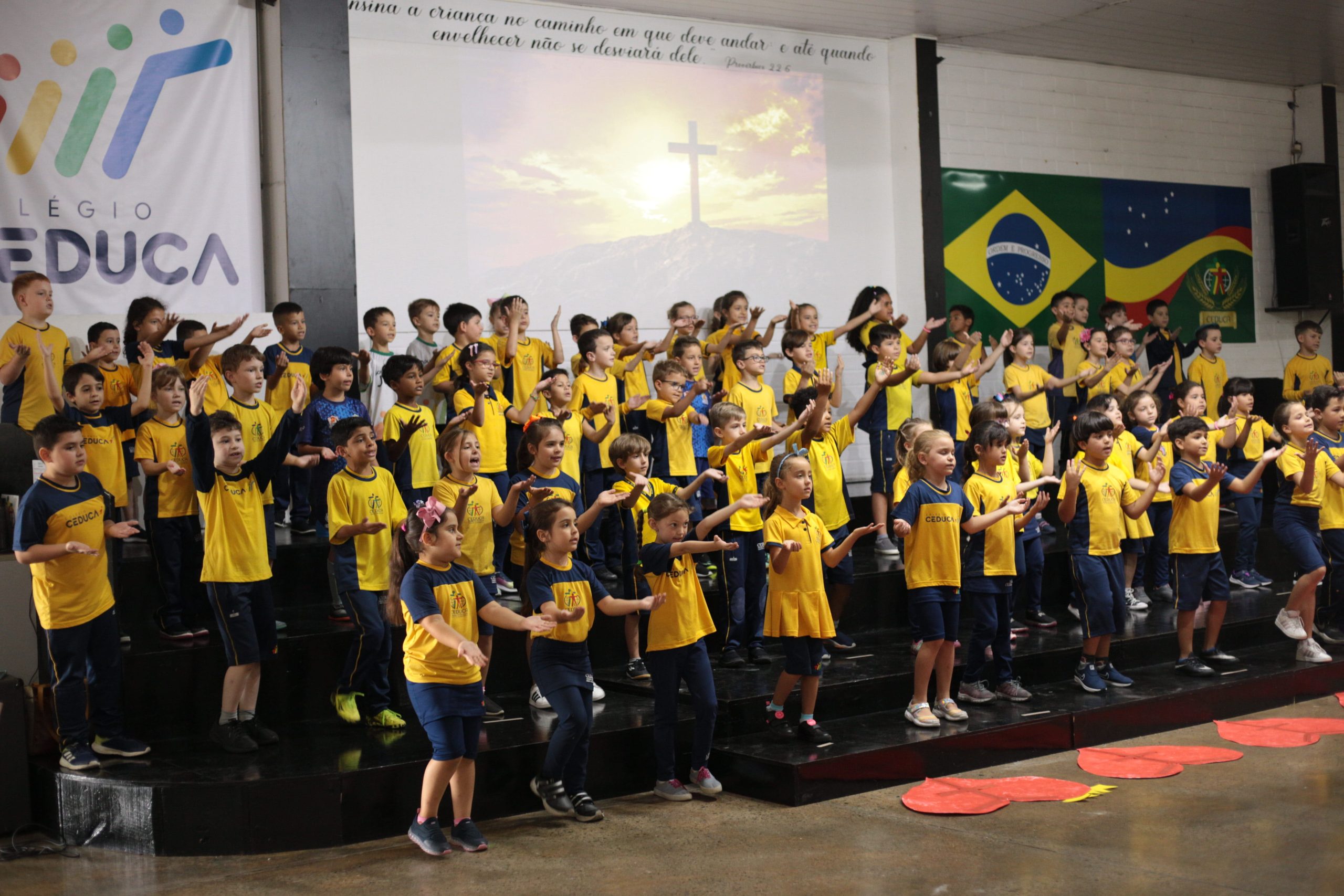 A importância da educação infantil cristã para o desenvolvimento do caráter - ensino da fé cristã para crianças